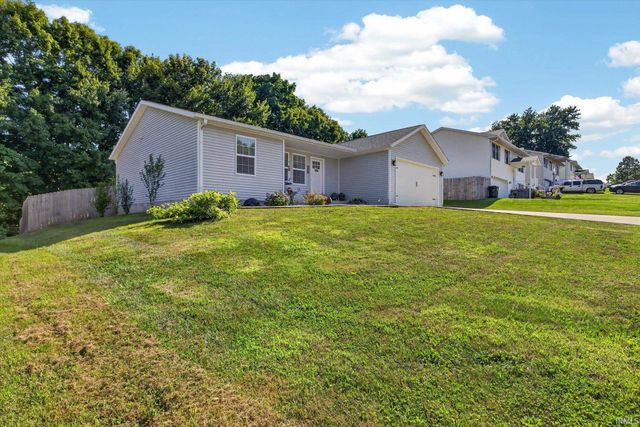 343 W Blackfoot Drive, Ellettsville, IN 47429