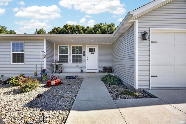 343 W Blackfoot Drive, Ellettsville, IN 47429