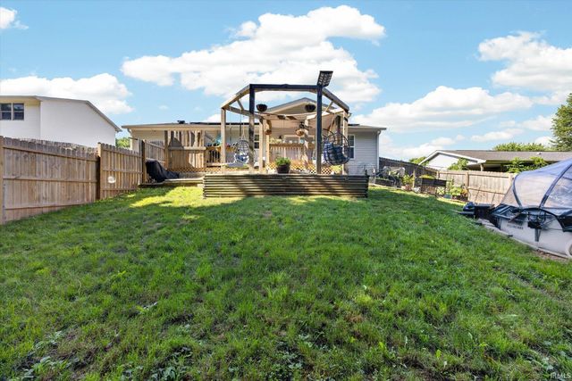 343 W Blackfoot Drive, Ellettsville, IN 47429