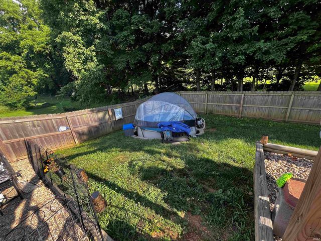 343 W Blackfoot Drive, Ellettsville, IN 47429