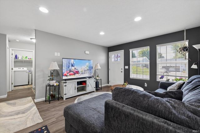 343 W Blackfoot Drive, Ellettsville, IN 47429