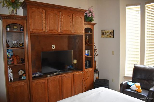 2515 E Q Street, Hidalgo, TX 78557