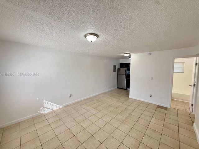 8262 NE 1st Ave 2, Miami, FL 33138