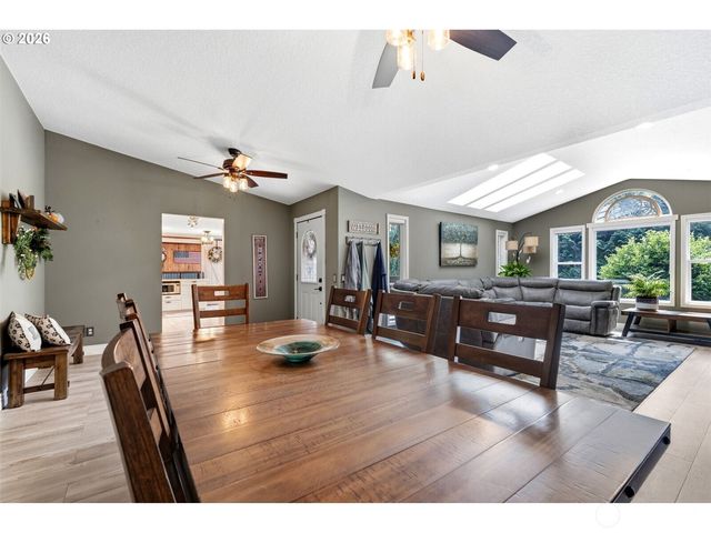 316 Laverne Drive, Kalama, WA 98625