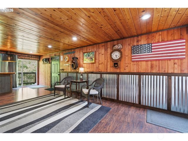 316 Laverne Drive, Kalama, WA 98625