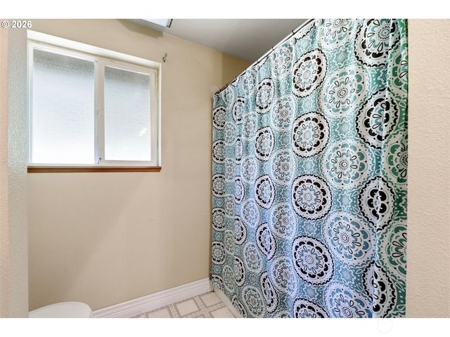 316 Laverne Drive, Kalama, WA 98625