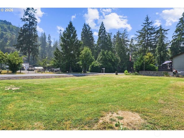 316 Laverne Drive, Kalama, WA 98625