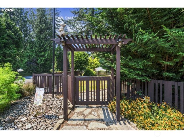 316 Laverne Drive, Kalama, WA 98625