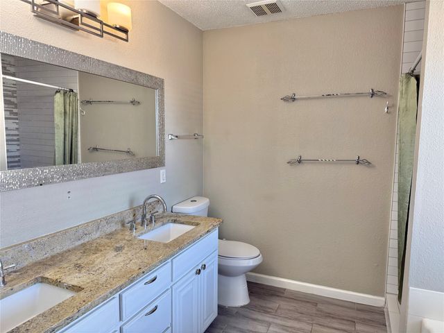 341 Mcmurtry Drive, Arlington, TX 76002