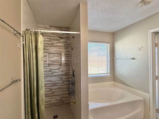 341 Mcmurtry Drive, Arlington, TX 76002