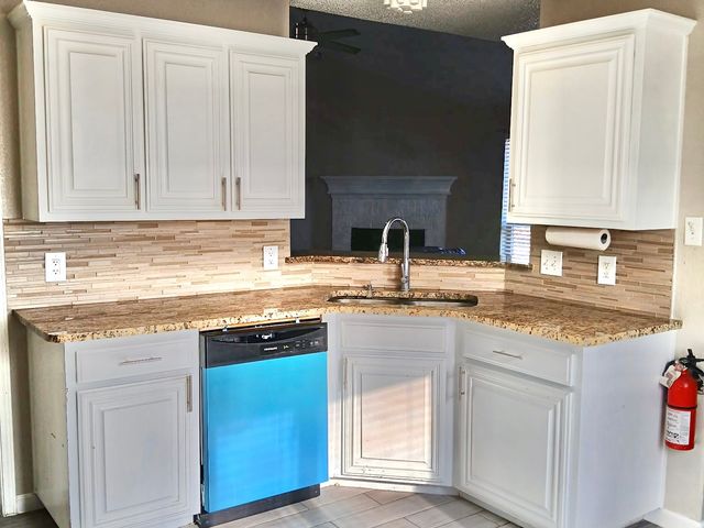 341 Mcmurtry Drive, Arlington, TX 76002