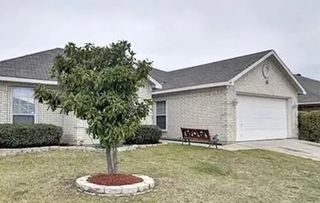 341 Mcmurtry Drive, Arlington, TX 76002