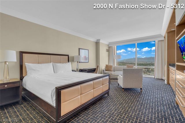 2000 North Fashion Show Drive 5312, Las Vegas, NV 89109