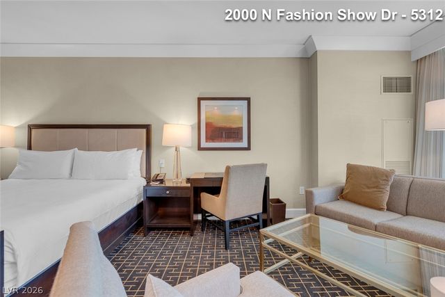 2000 North Fashion Show Drive 5312, Las Vegas, NV 89109