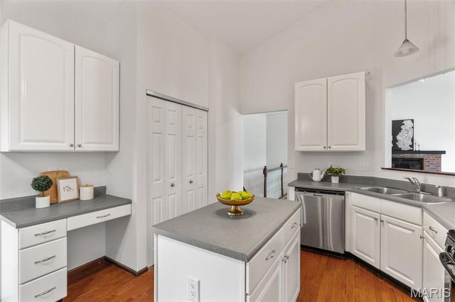 415 Spirit Drive, Lake St Louis, MO 63367