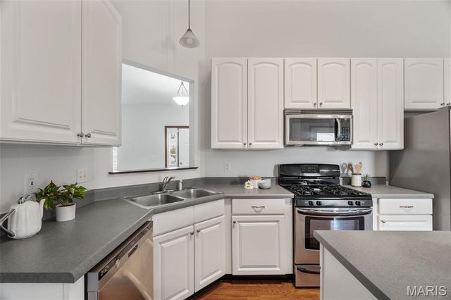 415 Spirit Drive, Lake St Louis, MO 63367