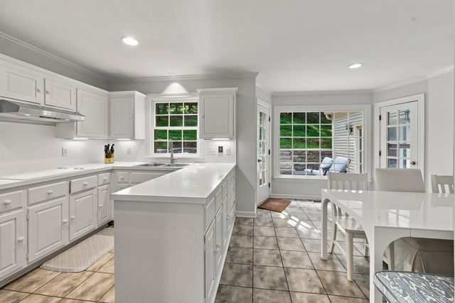 1149 Balbade Dr, Nashville, TN 37215