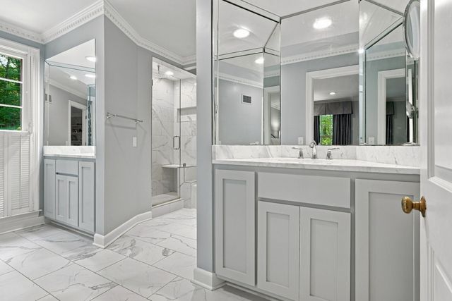 1149 Balbade Dr, Nashville, TN 37215