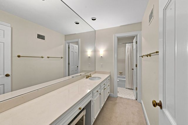 1149 Balbade Dr, Nashville, TN 37215