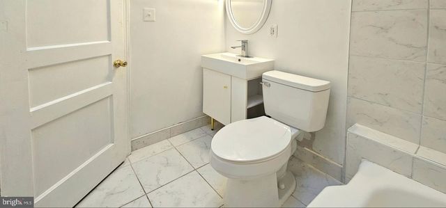 1229 SAVANNAH PL SE, Washington, DC 20032