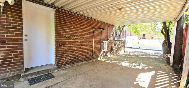 1229 SAVANNAH PL SE, Washington, DC 20032