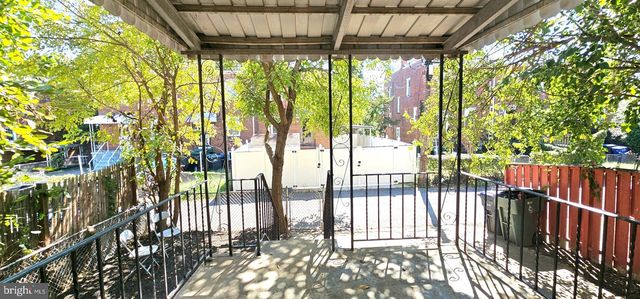 1229 SAVANNAH PL SE, Washington, DC 20032