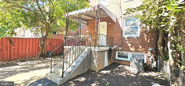 1229 SAVANNAH PL SE, Washington, DC 20032