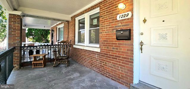 1229 SAVANNAH PL SE, Washington, DC 20032
