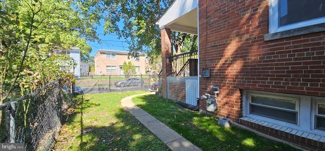 1229 SAVANNAH PL SE, Washington, DC 20032
