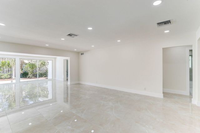 5591 NE 29th Avenue, Fort Lauderdale, FL 33308