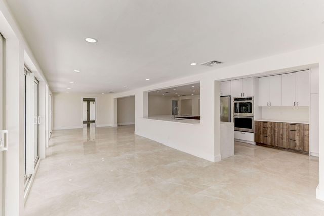 5591 NE 29th Avenue, Fort Lauderdale, FL 33308