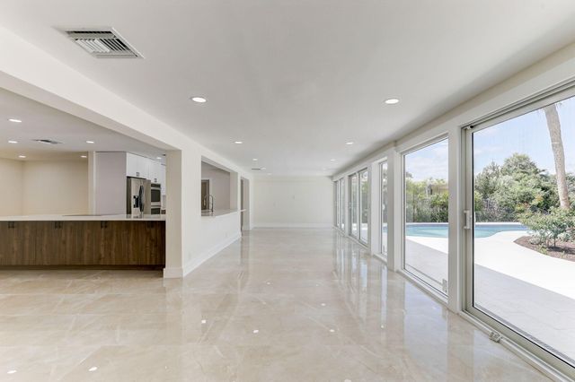 5591 NE 29th Avenue, Fort Lauderdale, FL 33308