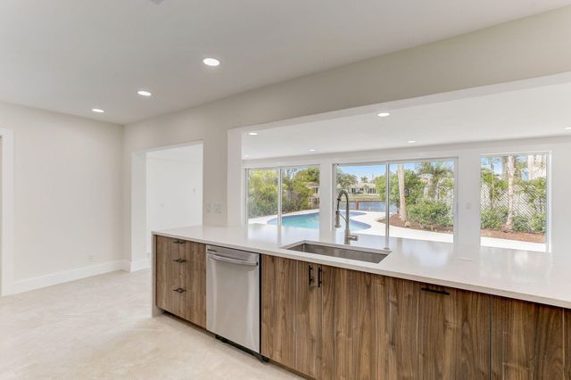 5591 NE 29th Avenue, Fort Lauderdale, FL 33308