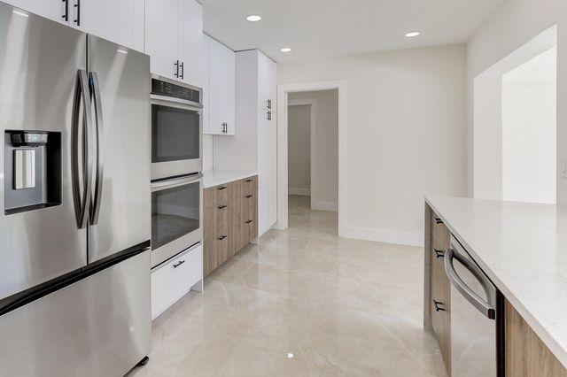 5591 NE 29th Avenue, Fort Lauderdale, FL 33308