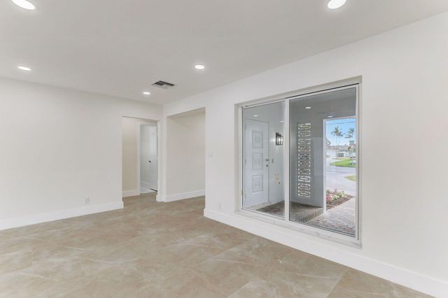 5591 NE 29th Avenue, Fort Lauderdale, FL 33308