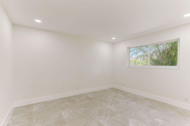 5591 NE 29th Avenue, Fort Lauderdale, FL 33308