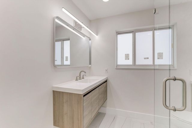 5591 NE 29th Avenue, Fort Lauderdale, FL 33308