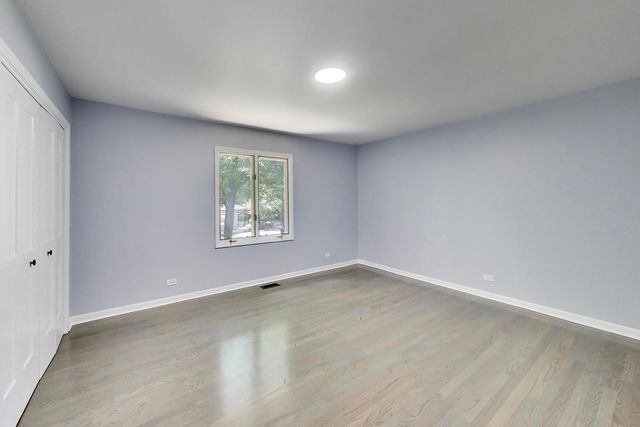 16w250 93rd Place, Burr Ridge, IL 60527
