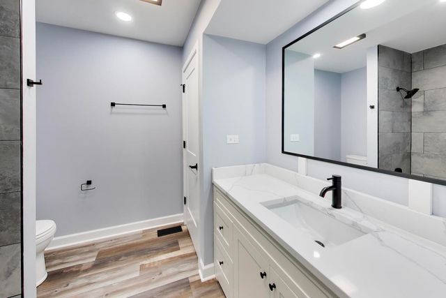 16w250 93rd Place, Burr Ridge, IL 60527