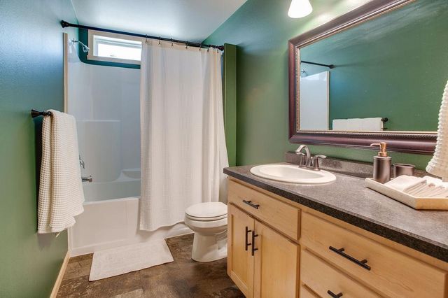 4718 54th Street S, Fargo, ND 58104