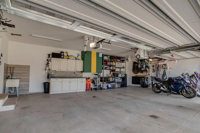 4718 54th Street S, Fargo, ND 58104