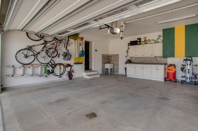 4718 54th Street S, Fargo, ND 58104