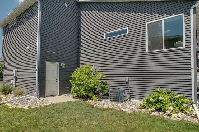 4718 54th Street S, Fargo, ND 58104