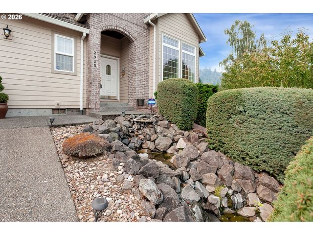 2925 Se CLEVELAND Dr, Gresham, OR 97080