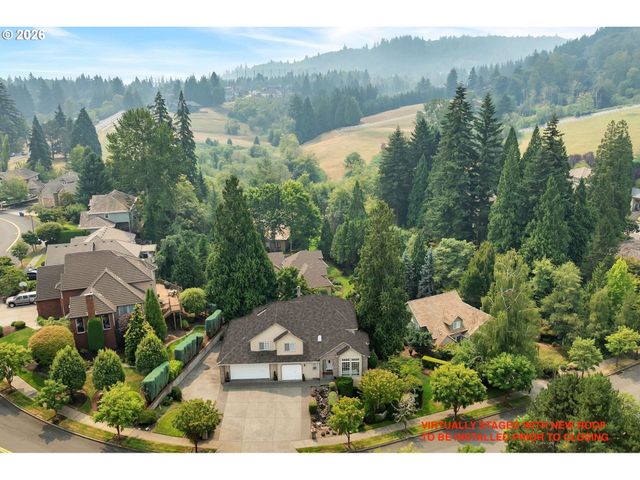 2925 Se CLEVELAND Dr, Gresham, OR 97080