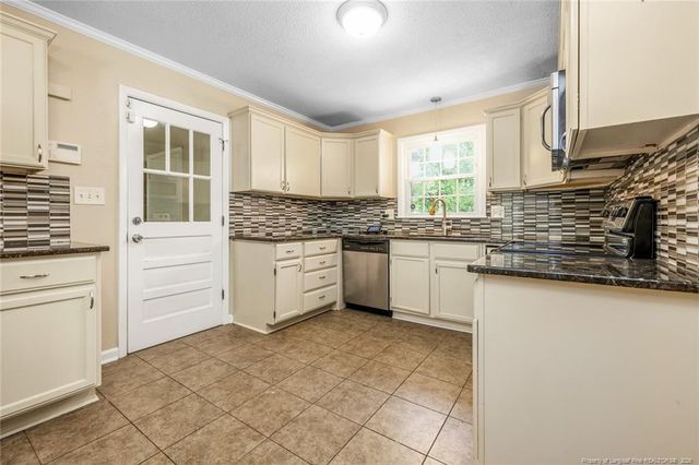 6432 Milford Road, Fayetteville, NC 28303
