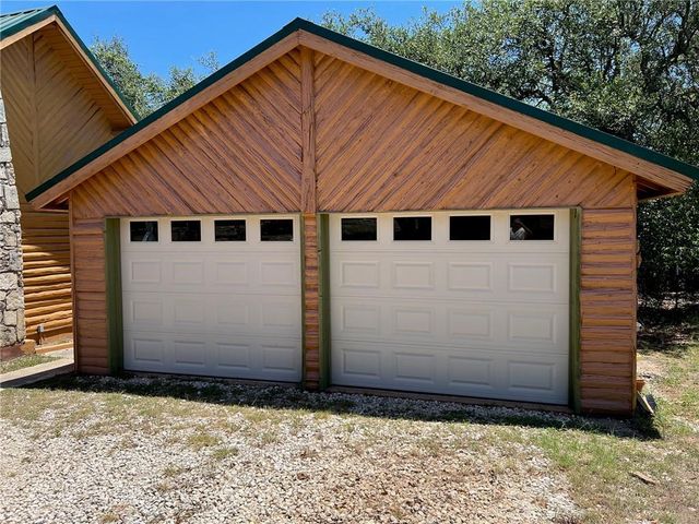 1215 Agarita DR, Fischer, TX 78623
