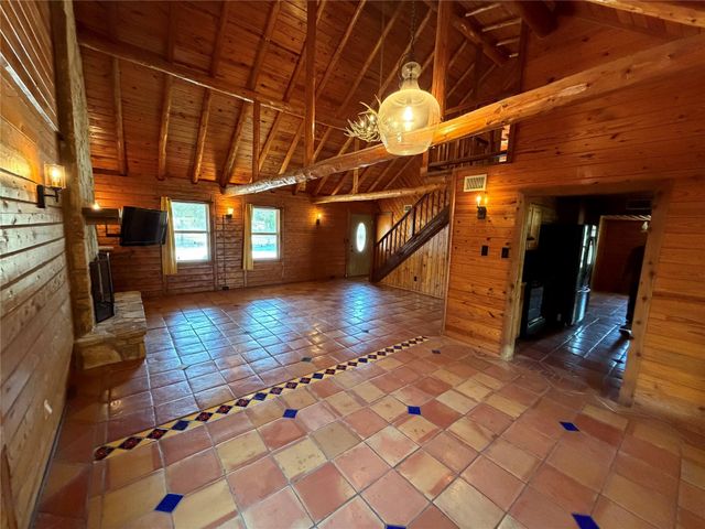 1215 Agarita DR, Fischer, TX 78623
