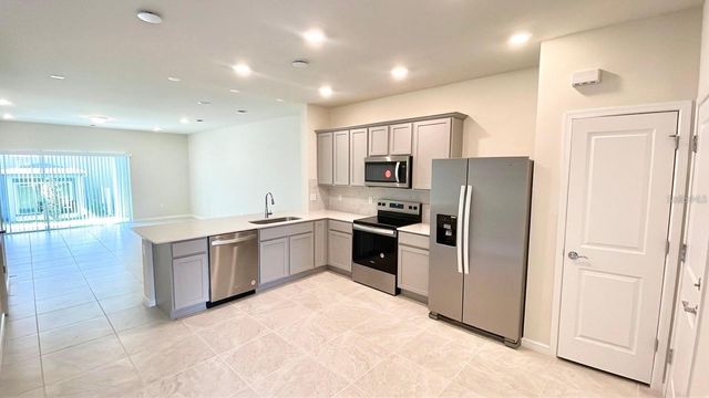 2571 WINSOME WAY, Davenport, FL 33896