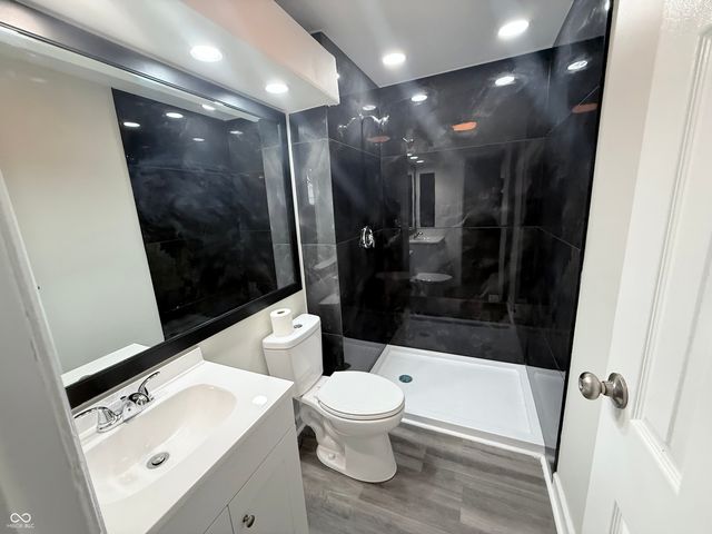 4381 Dunsany Court, Indianapolis, IN 46254